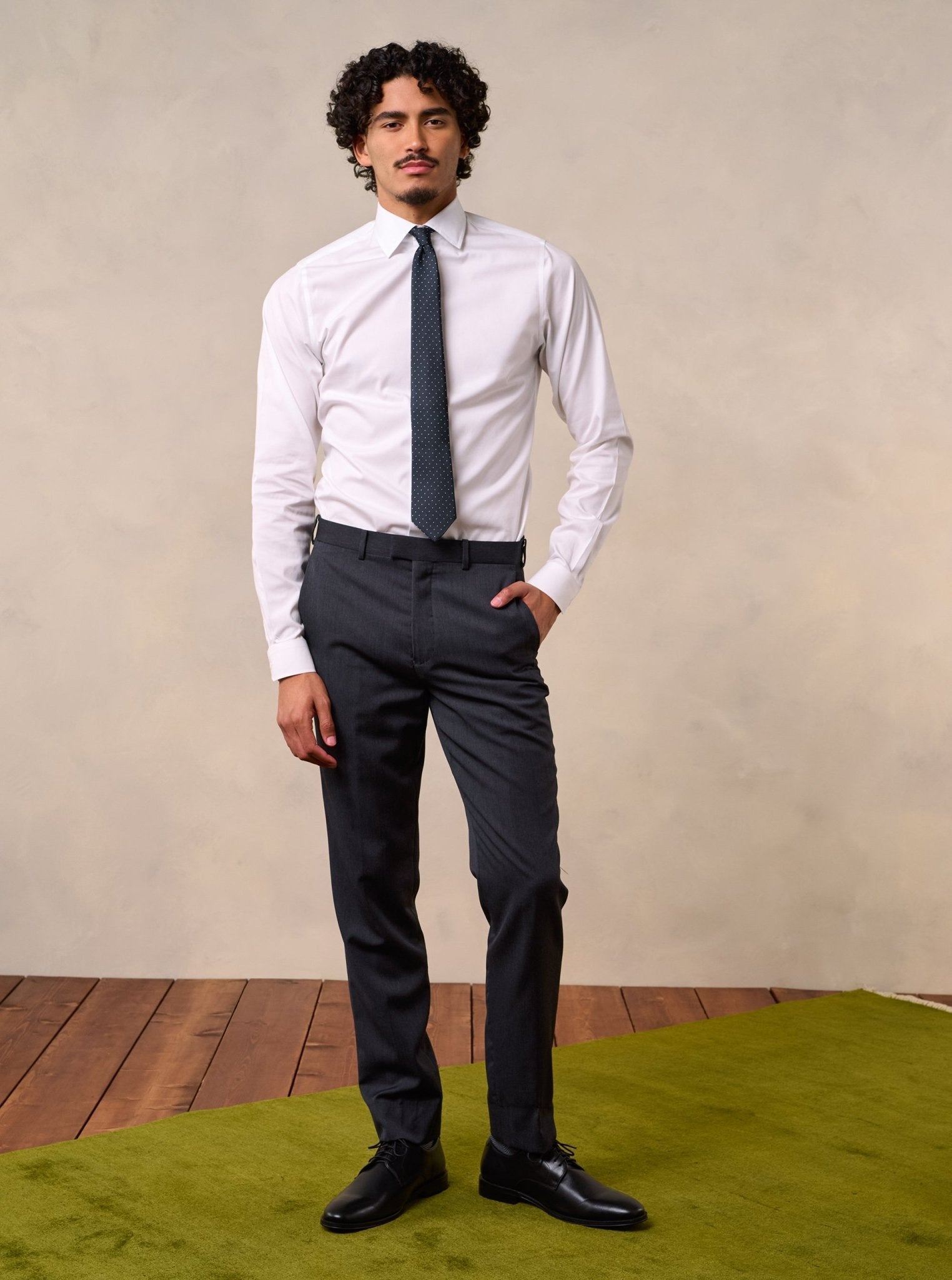Smeeshu Charcoal Suit – Men's Merino Wool 2-Piece Suit